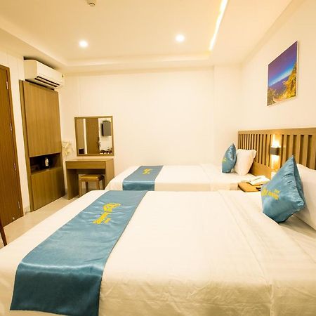 Que Huong Hotel Куинён Экстерьер фото