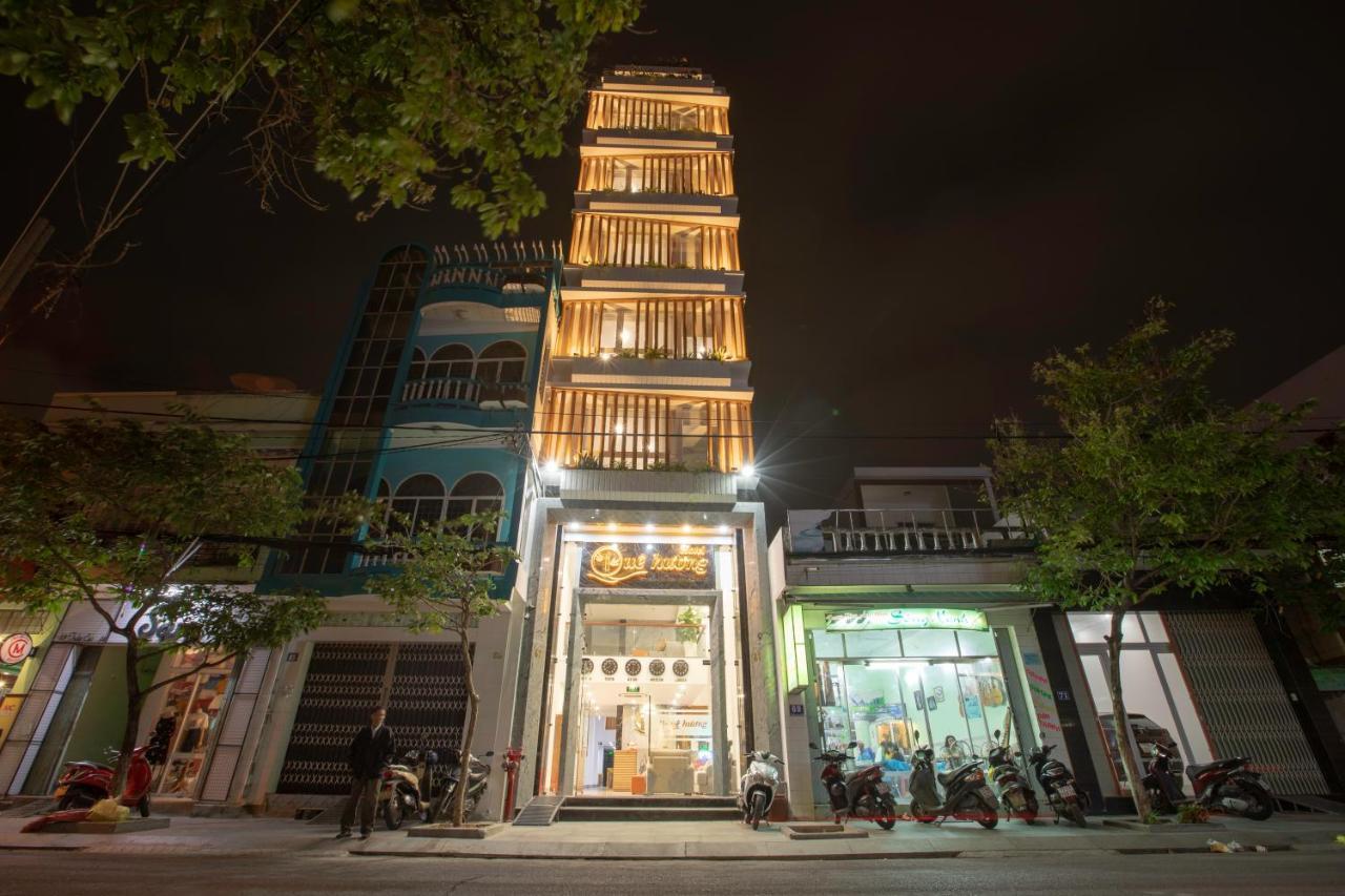 Que Huong Hotel Куинён Экстерьер фото